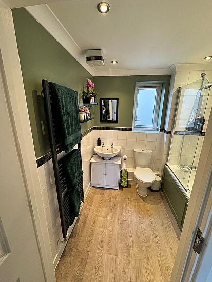 8 Charlotte House, Reigate